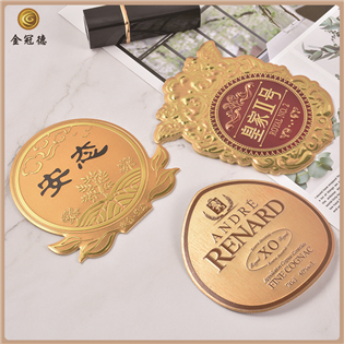 酒瓶金屬標(biāo)貼，酒盒包裝標(biāo)牌銘牌。